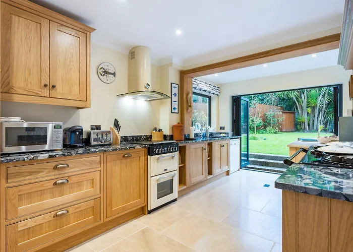 High Quality Detached House With Parking St. Ives