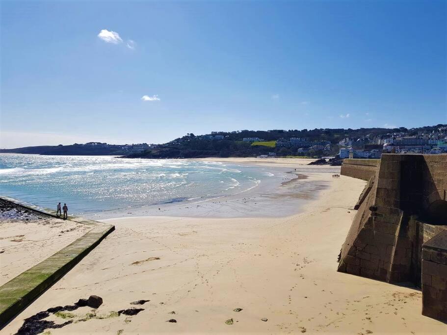 High Quality Detached House With Parking Holiday home *
