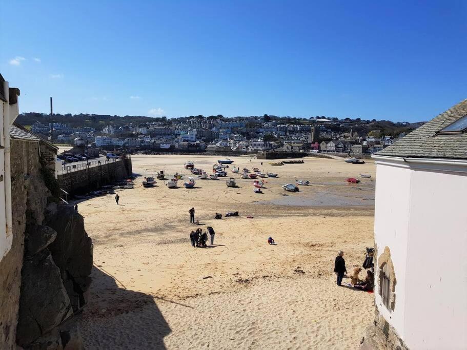 High Quality Detached House With Parking * St Ives (Cornwall)