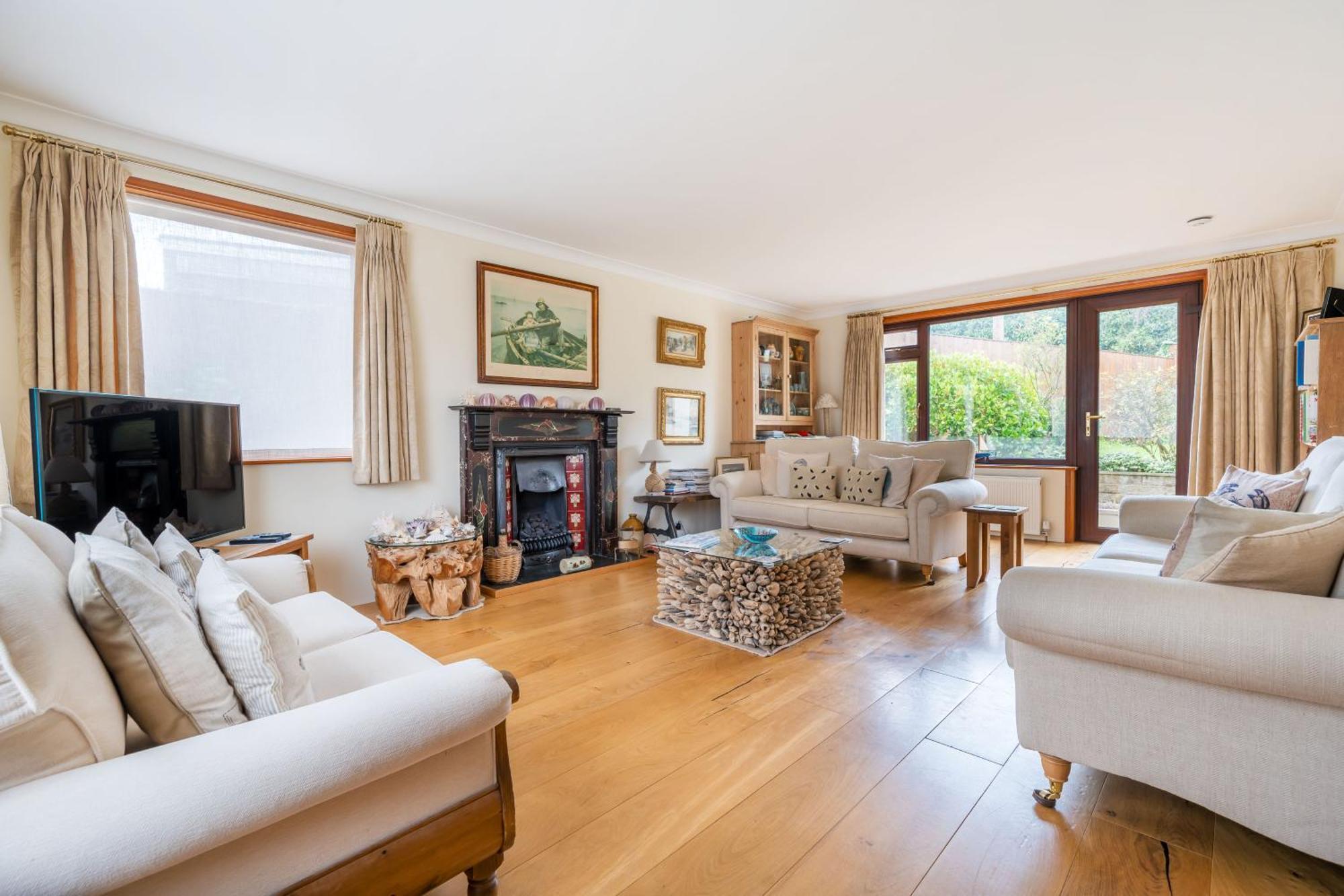 Holiday home High Quality Detached House With Parking *