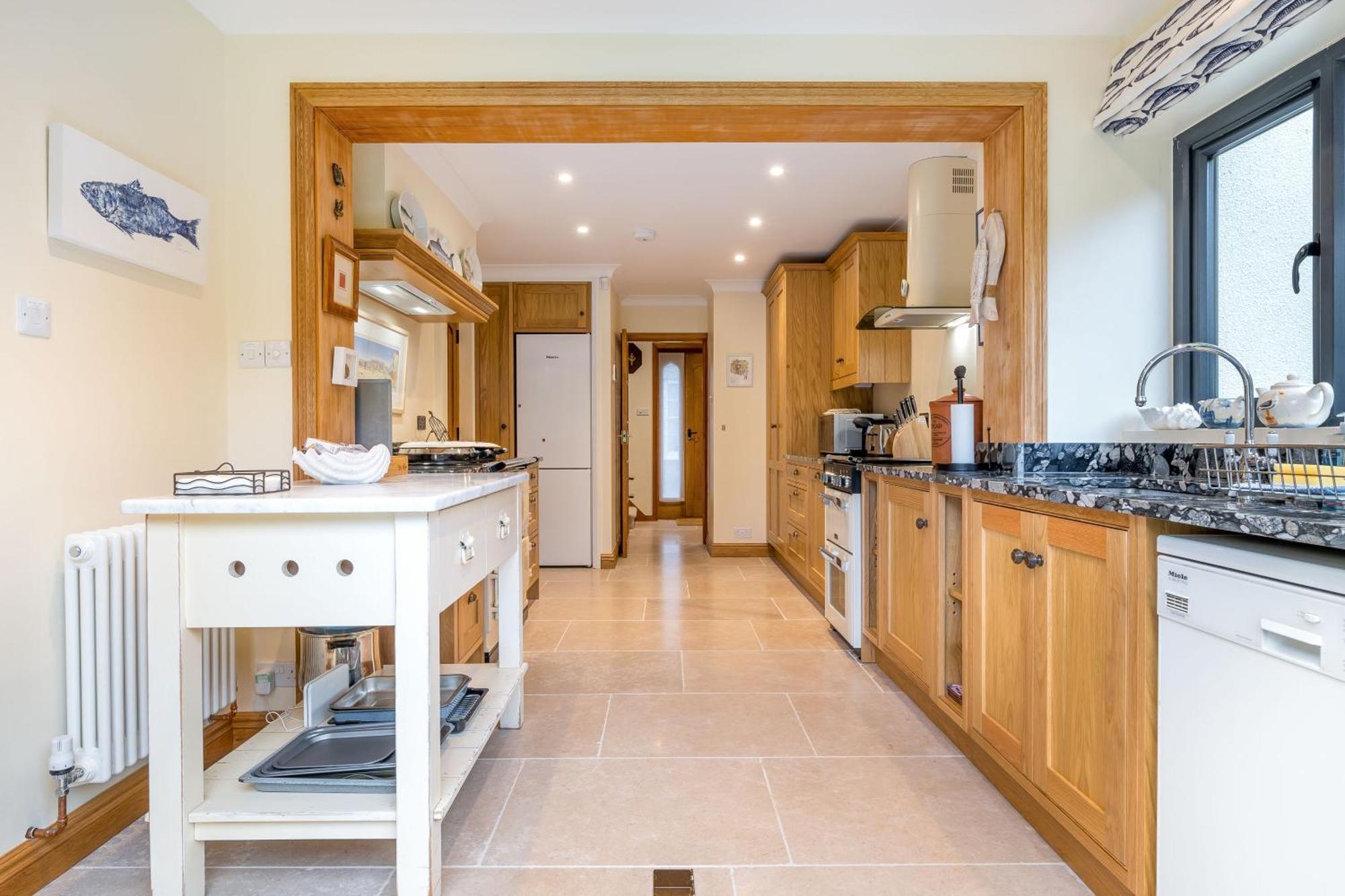 Holiday home High Quality Detached House With Parking *