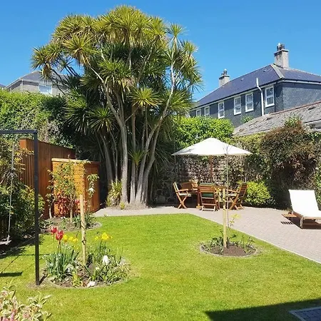 High Quality Detached House With Parking St. Ives Villa Exterior photo