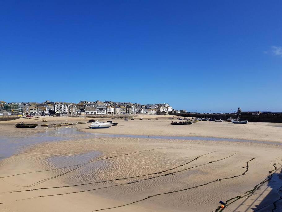 Ferienhaus High Quality Detached House With Parking St Ives